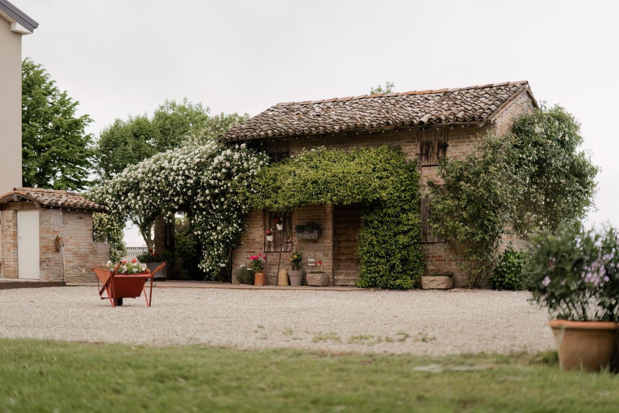 Agriturismo Mascudiera Fiorenzuola dʼArda Dış mekan fotoğraf