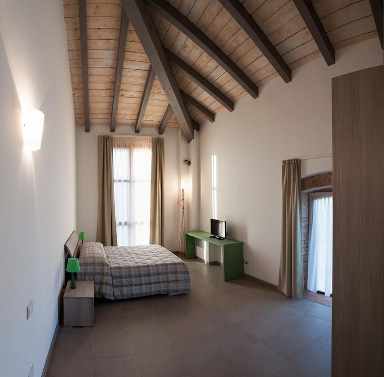 Agriturismo Mascudiera Fiorenzuola dʼArda Oda fotoğraf