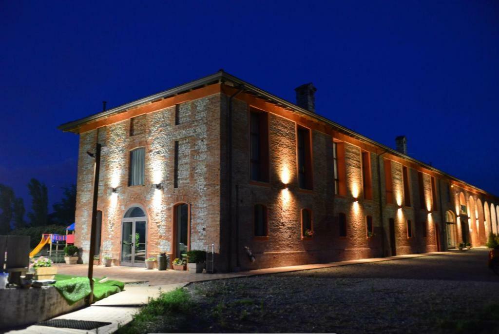 Agriturismo Mascudiera Fiorenzuola dʼArda Dış mekan fotoğraf